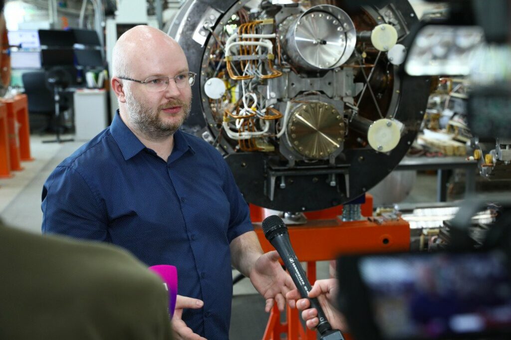 Около 85% уникальных российских магнитов для коллайдера NICA уже готовы